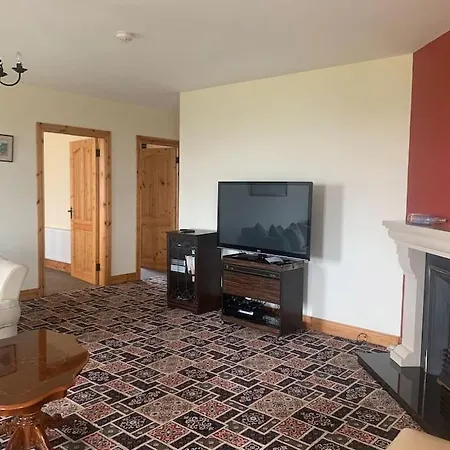 מלון Mickey's House 4*