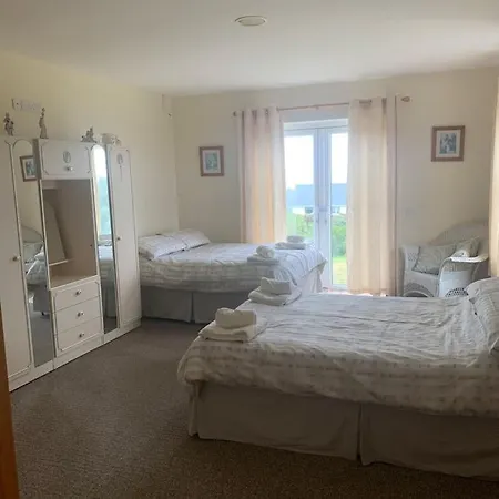 Mickey's House 4* Annagry